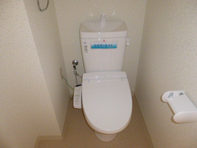 ファミーユSWのトイレ|温水洗浄便座