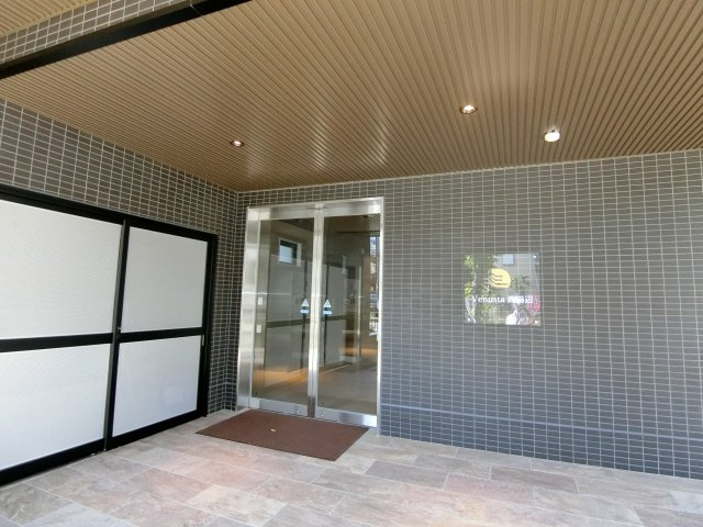 【エントランス】 | ヴェヌスタ西田辺