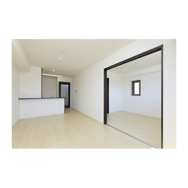 ＬＩＢＴＨ熊本駅南の居間・リビング