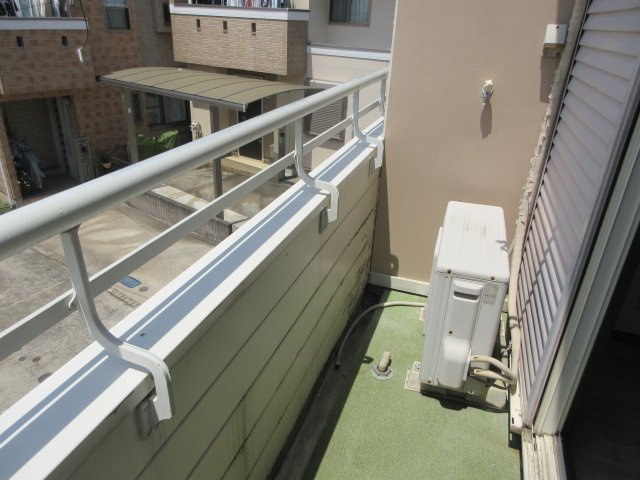 ハイツ日吉のバルコニー