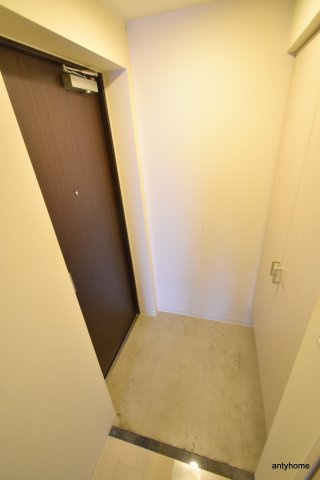 BPRレジデンス江坂　仲介手数料無料の玄関