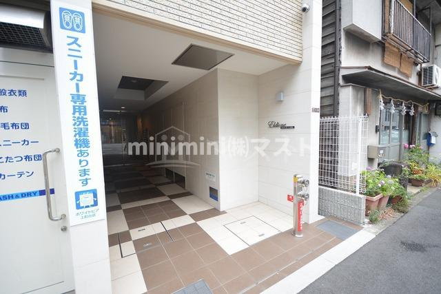 エルディオーネ上町台のエントランス