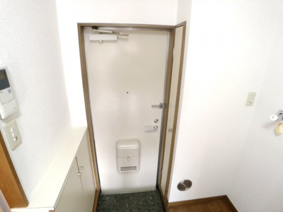 【玄関】 | シャトレ・ストンリバーII