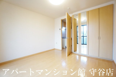 【寝室】 | 八坂東