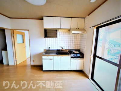 【キッチン】 | コスモハイツ | お料理しやすいキッチンです