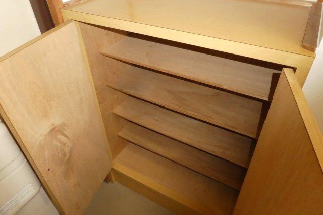 新倉敷駅前再開発住宅の内装|シューズボックス