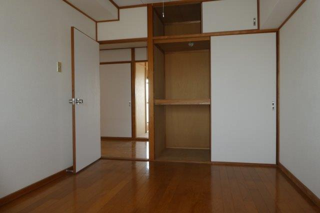 新倉敷駅前再開発住宅の洋室