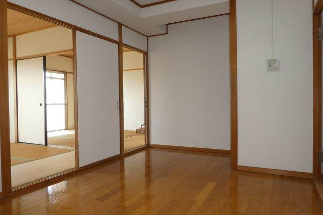 新倉敷駅前再開発住宅のキッチン|ダイニング