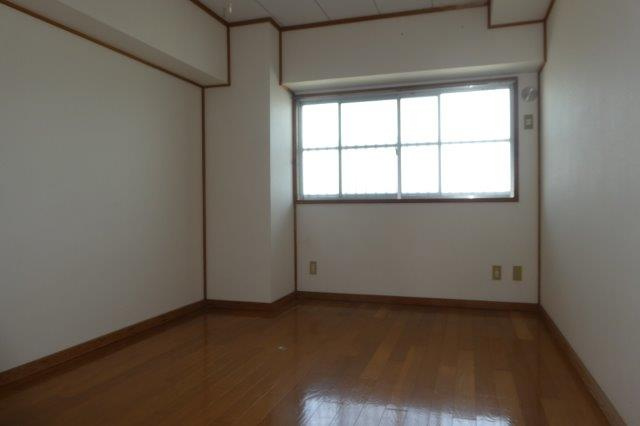 新倉敷駅前再開発住宅の寝室|洋室