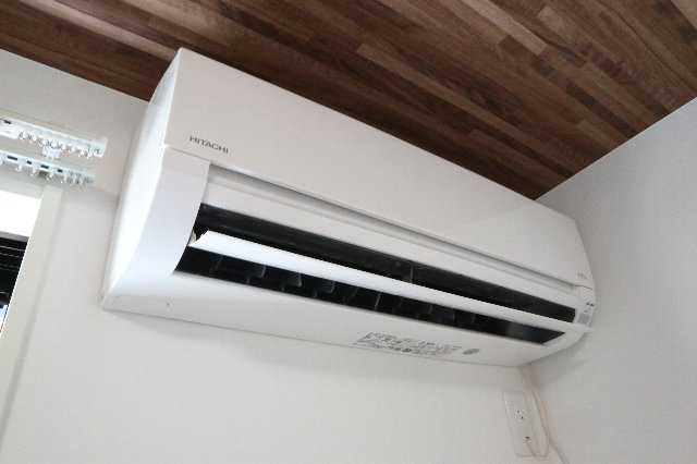 【設備】 | ＢＲＡＶＥ　ＦＵＮＡＢＡＳＨＩ | エアコン完備です