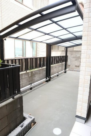 【その他共用部分】 | ＢＲＡＶＥ　ＦＵＮＡＢＡＳＨＩ | 敷地内駐輪場です