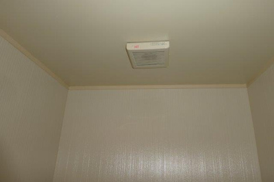 【浴室】 | コンフォース亀山Ⅱ | 浴室換気扇