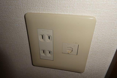 【設備】 | コンフォース亀山Ⅱ | 電話モジュラー