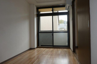 【洋室】 | コンフォース亀山Ⅱ