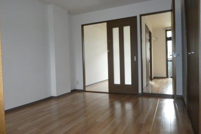 【居間・リビング】 | コンフォース亀山Ⅱ