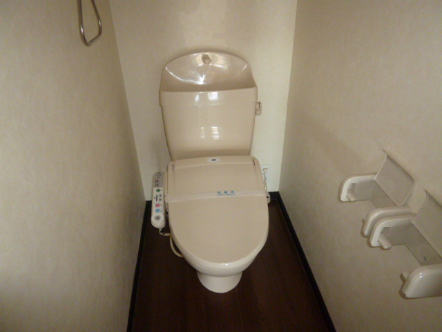 カトレアのトイレ|シャワー付きトイレ