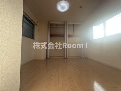 【洋室】 | アルデールヒル内久宝寺  | 個人の部屋や寝室として使える洋室です