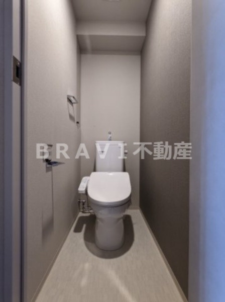 アーバネックス大阪城北 BRAVI不動産のトイレ|【アーバネックス大阪城北】清潔感のあるトイレ