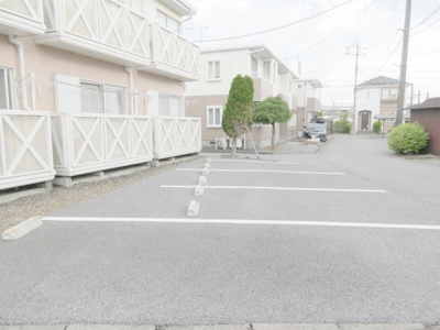 【駐車場】 | CREST