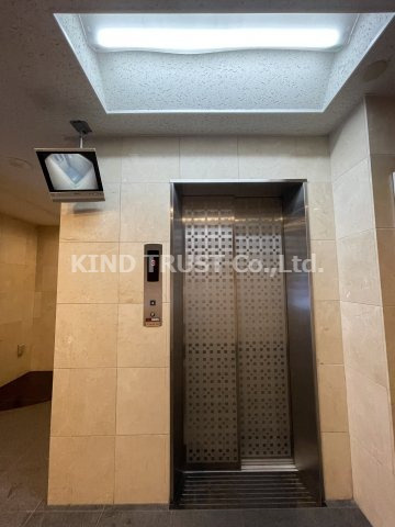 ジュネーゼ梅田北プラウディアのエントランス|落ち着いたエントランスです