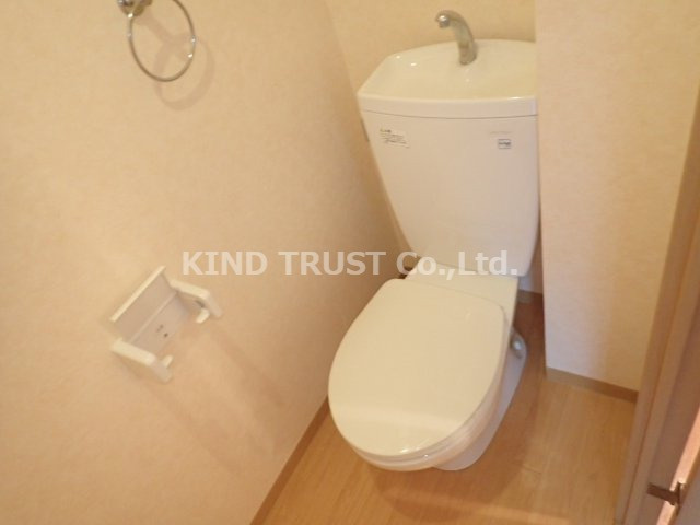 エスリード東梅田のトイレ|落ち着いたトイレです