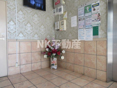 【エントランス】 | エイチ・ツー・オー新町Ⅱ（東花園賃貸） | 清潔なエントランスです