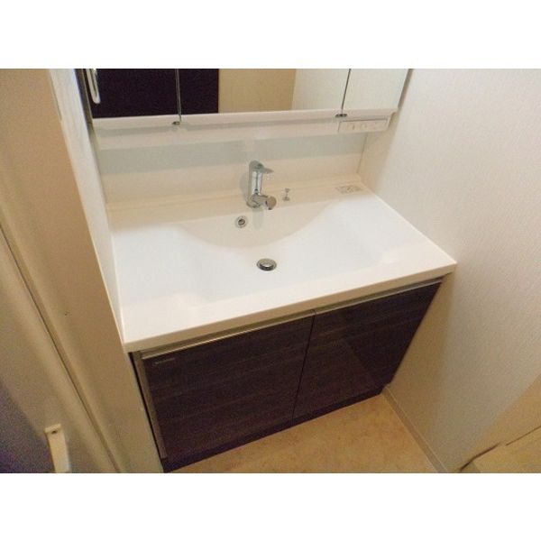 マストライフ南4条の洗面所