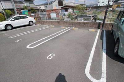 【駐車場】 | コモドカーサ山城