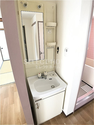 【独立洗面台】 | シャトー南 | 独立洗面台で身支度をすべて済ませてしまいましょう