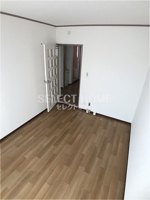 【寝室】 | シャトー南 | 落ち着いた色調の寝室です