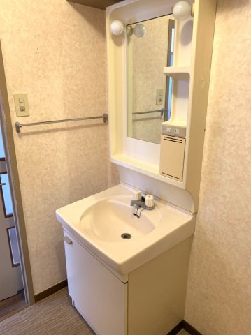 【洗面所】 | ロイヤルはすわ