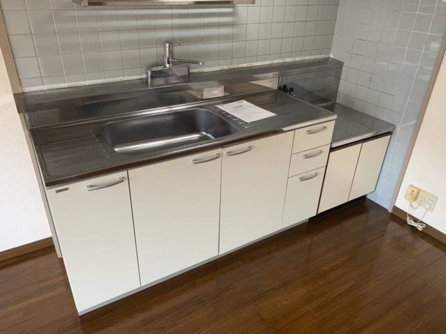 【キッチン】 | ロイヤルはすわ