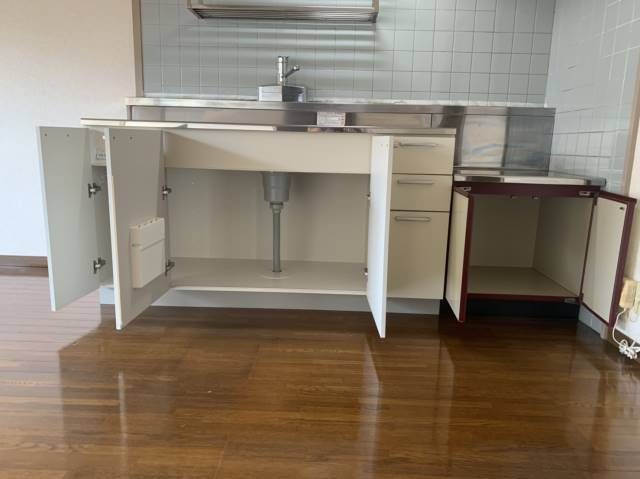 【キッチン】 | ロイヤルはすわ