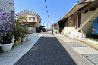 【前面道路含む現地写真】