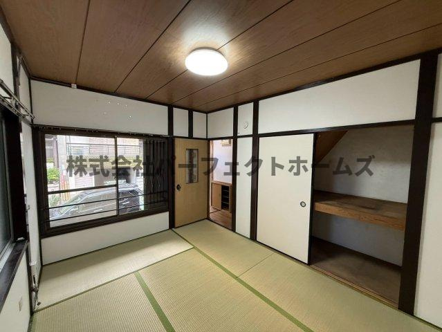 枚方市高野道１丁目の一戸建ての和室|落ち着いた雰囲気の和室付きです