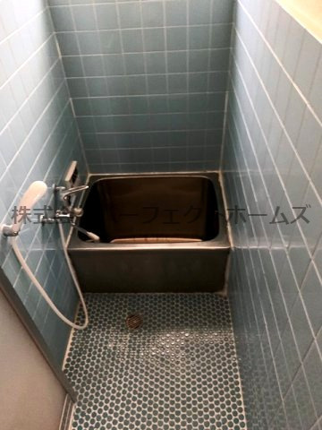 枚方市高野道１丁目の一戸建ての浴室|落ち着いた空間のお風呂です