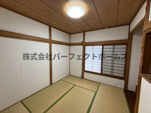 枚方市高野道１丁目の一戸建ての和室|日本らしい落ち着いた雰囲気の和室です