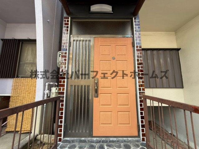 枚方市高野道１丁目の一戸建ての玄関|毎日通る玄関はこちらです