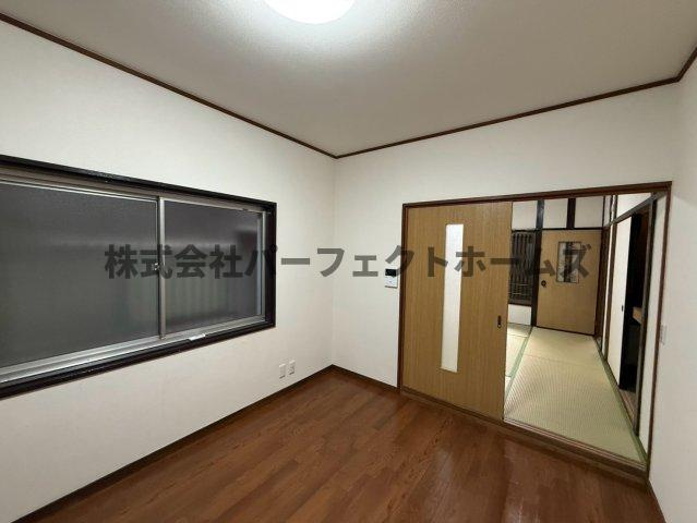 枚方市高野道１丁目の一戸建てのキッチン|ダイニングキッチンです