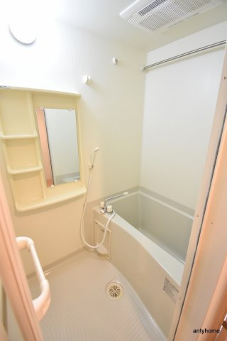 プレサンス梅田北デイズ　仲介手数料無料の浴室