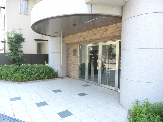 WillDo塚本のエントランス