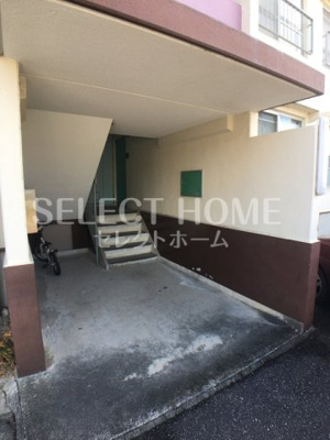 【エントランス】 | コーポ清水 | ゆとりのあるエントランスです