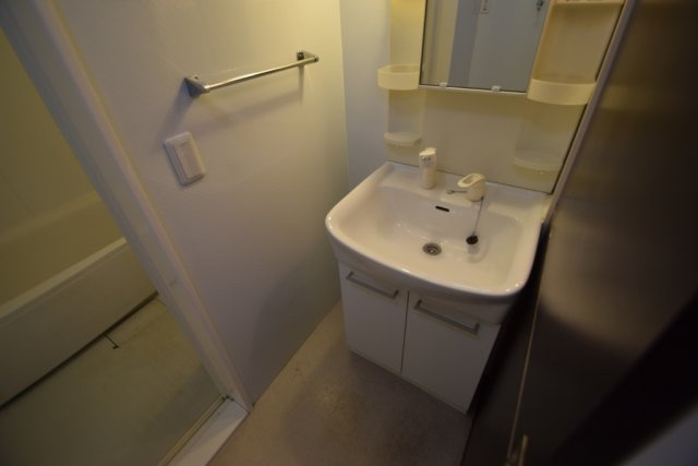 コスモ　ガーデンの洗面所|独立洗面台