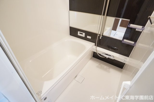 熊本市中央区渡鹿６丁目のアパートの浴室