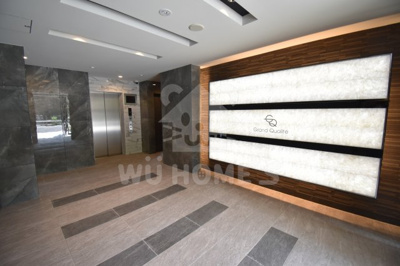 【エントランス】 | グランカリテ北梅田　仲介手数料無料 | 毎日通るエントランスはこのようになっています