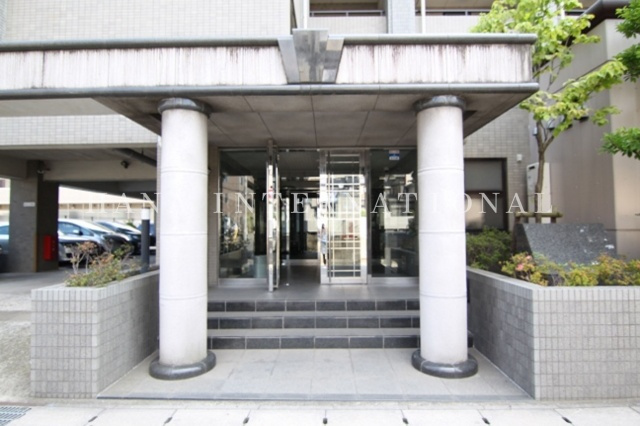 ウェルフェア富浜のエントランス