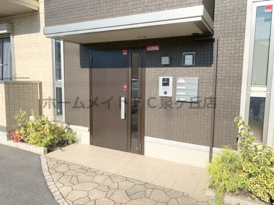 【エントランス】 | ラテールメイキラ | オートロック。