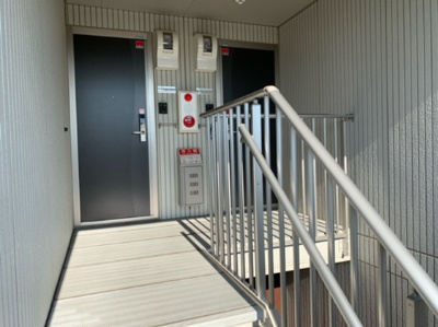 【ロビー】 | ラテールメイキラ