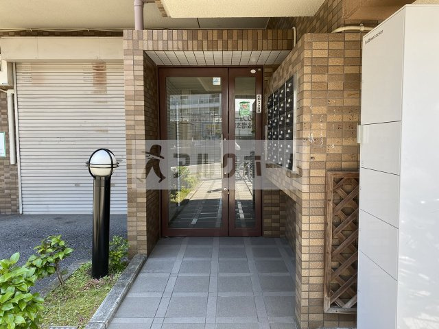 トレイズ3のエントランス