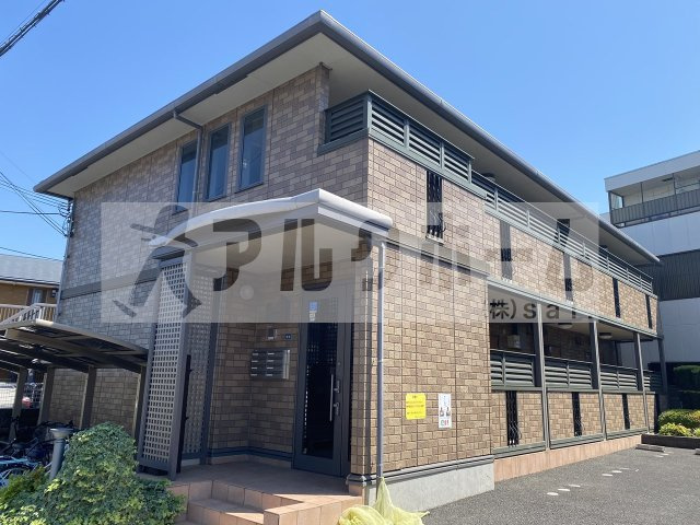 ルピナスD棟の外観